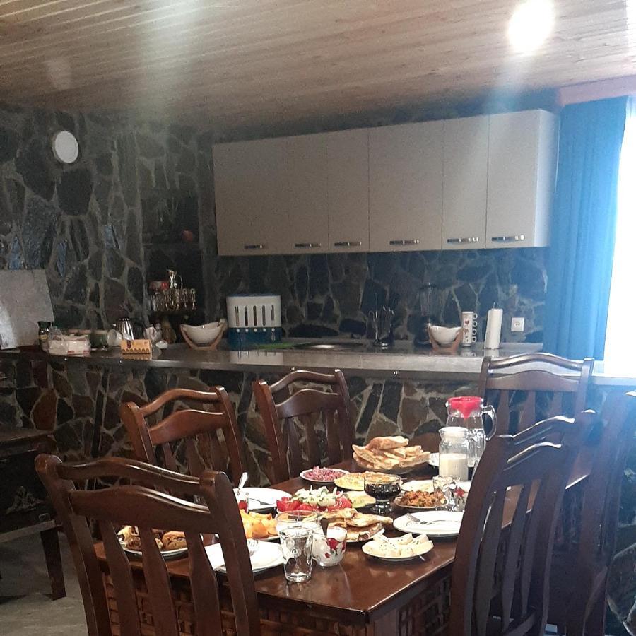 Guesthouse "Megi" Μέστια Εξωτερικό φωτογραφία