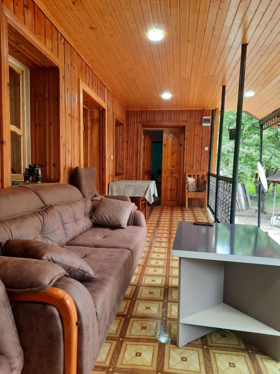 Guesthouse "Megi" Μέστια Εξωτερικό φωτογραφία