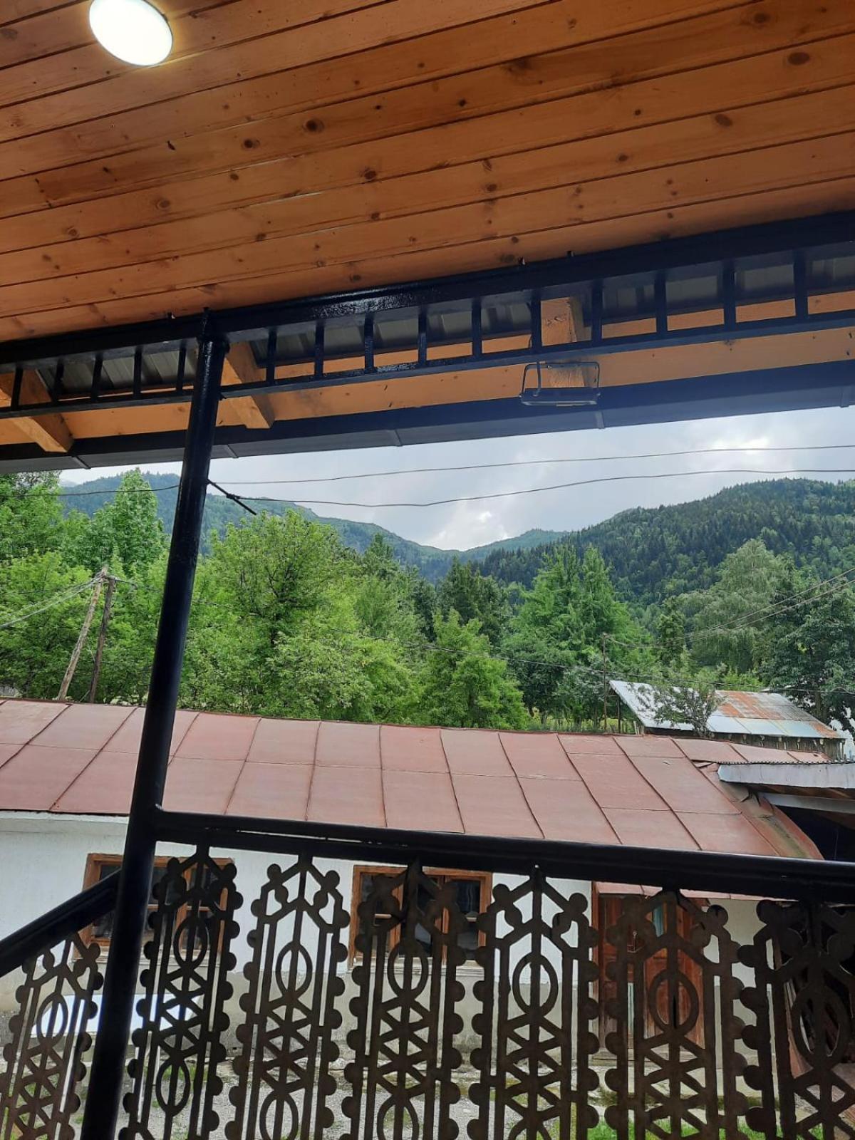 Guesthouse "Megi" Μέστια Εξωτερικό φωτογραφία