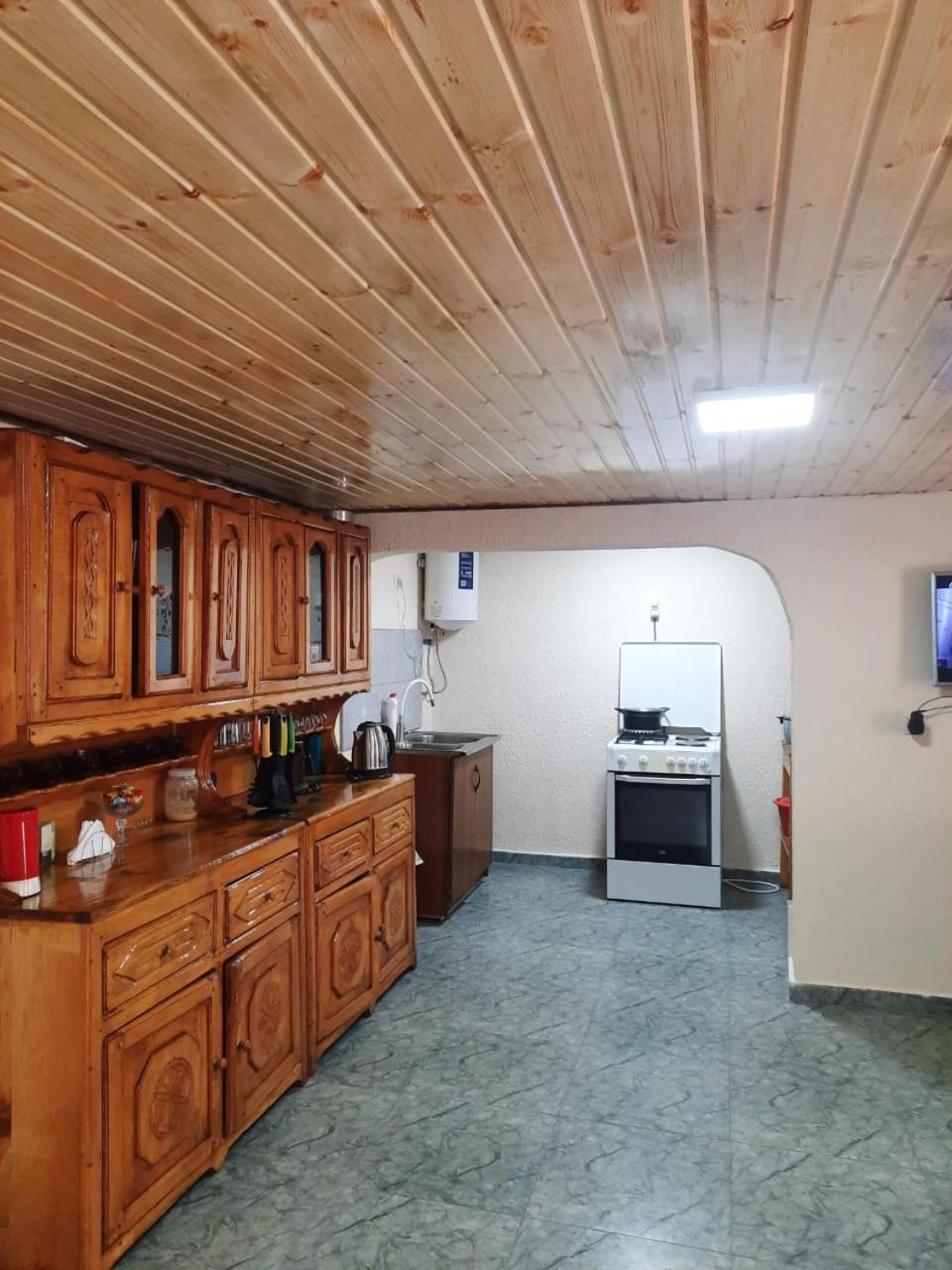 Guesthouse "Megi" Μέστια Εξωτερικό φωτογραφία
