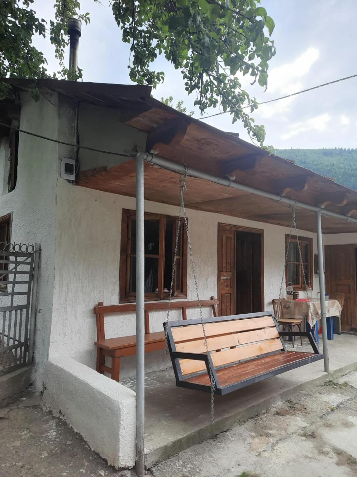 Guesthouse "Megi" Μέστια Εξωτερικό φωτογραφία